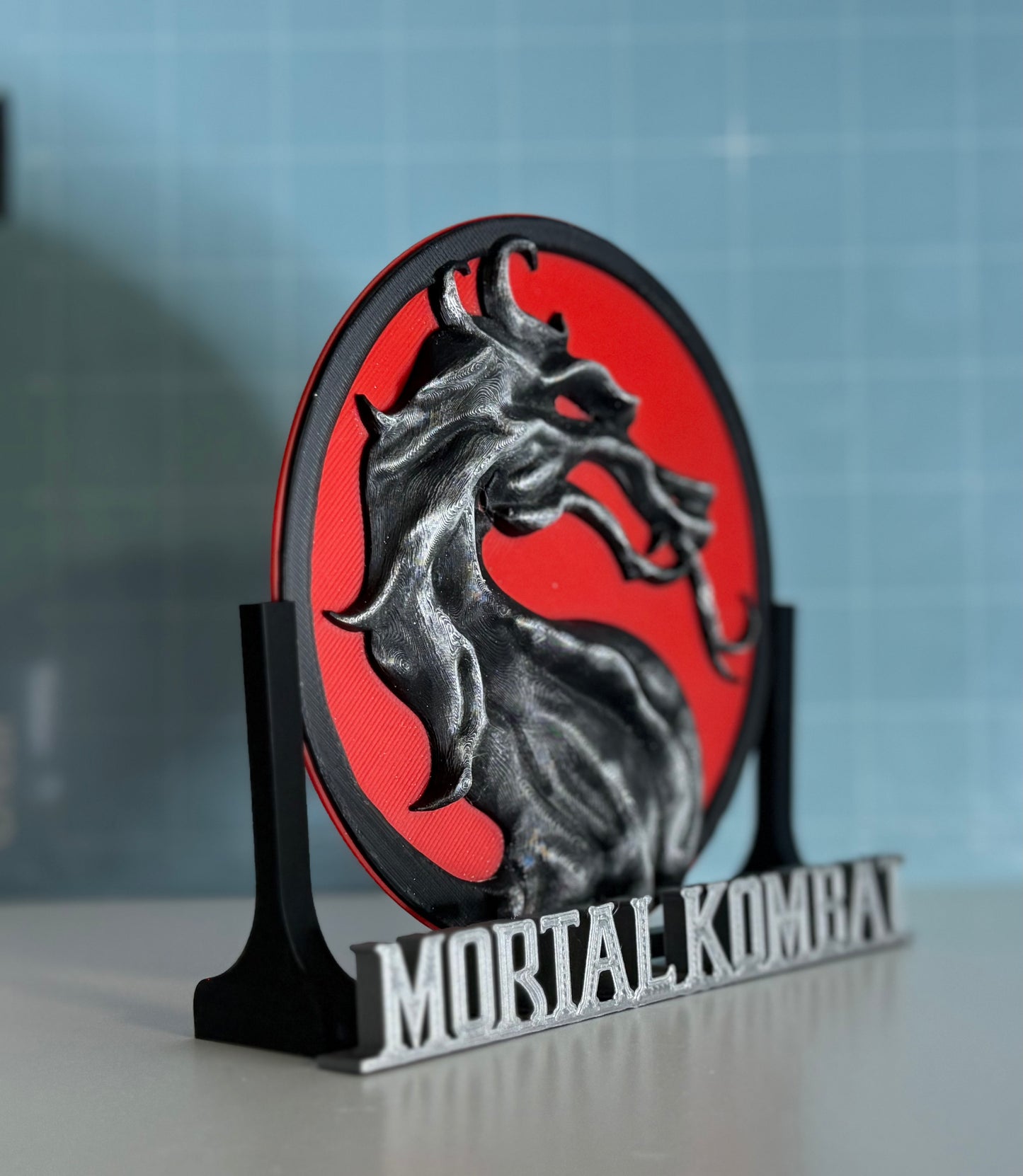 Mortal kombat and street fighter 2 logos.